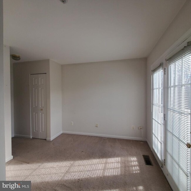 Building Photo - 16211 Ellipse Terrace