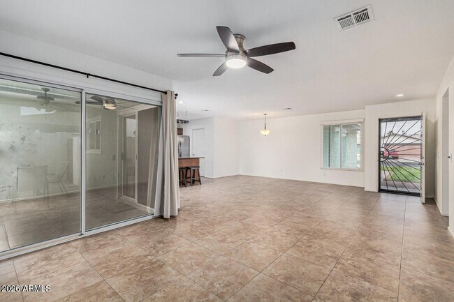 Building Photo - 2411 E Alameda Dr