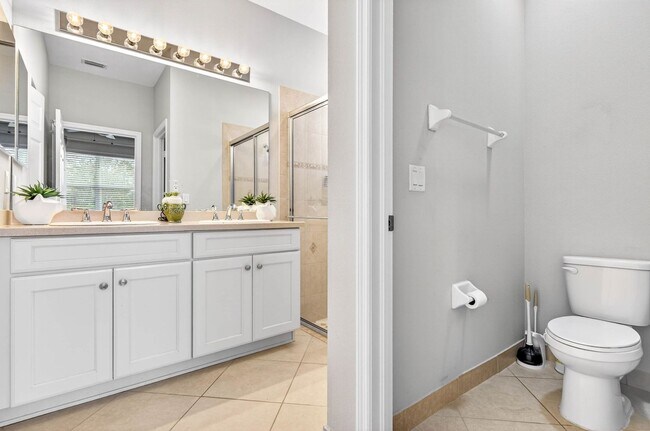 Building Photo - Furnished Rental