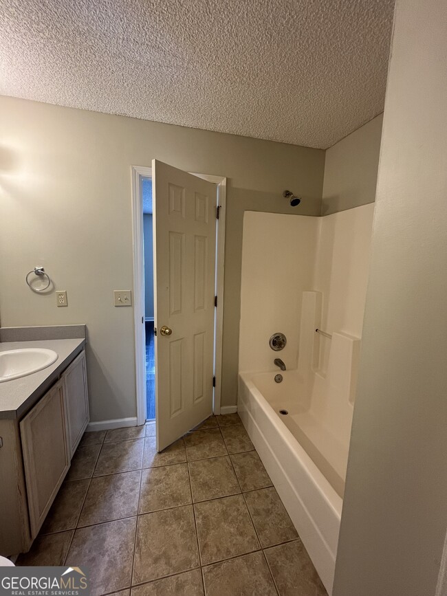 Building Photo - 150 Sapelo Dr