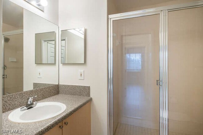 Building Photo - 1220 Reserve Way