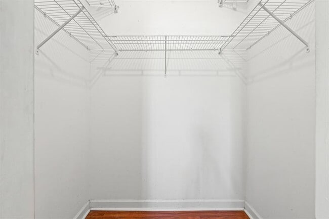 Building Photo - 2552 NE 41st Ave