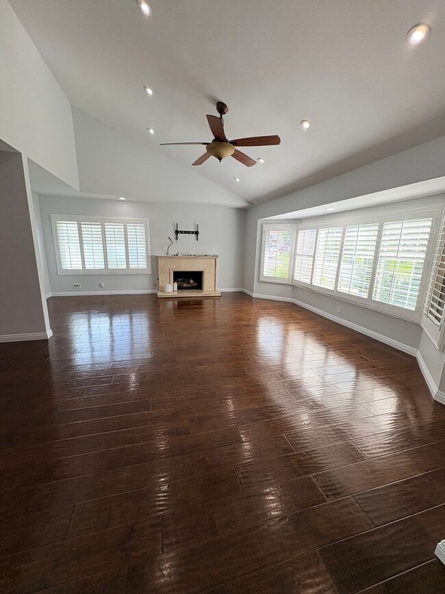 Building Photo - Beautiful single story home in Anaheim Hills. MUST SEE