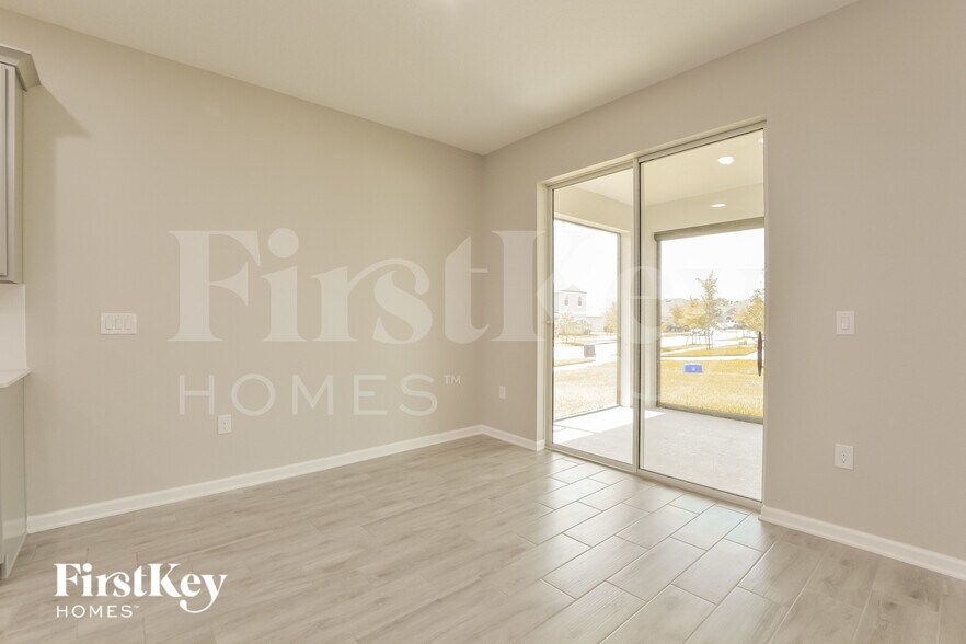 Building Photo - 921 Carmillion Ct