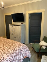 Building Photo - 322 N New Madrid St