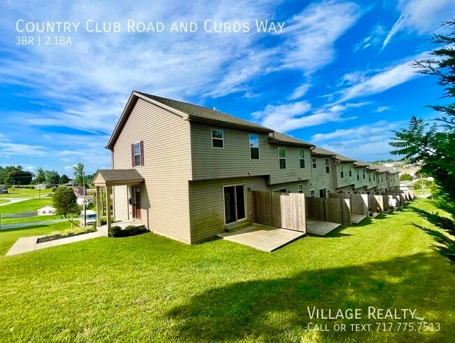 Building Photo - 703 Country Club Rd