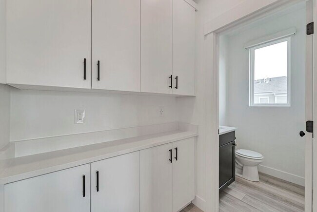 Building Photo - Executive 3 story Townhouse in Downtown Daybreak