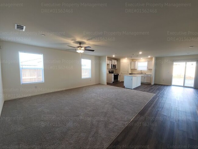 Building Photo - Newly constructed 4 bedroom/ 3 bathroom co...