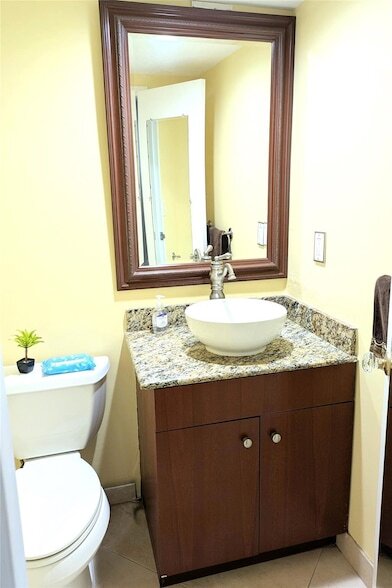 Building Photo - 4250 Galt Ocean Dr