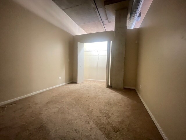 Building Photo - 1000 W Adams St