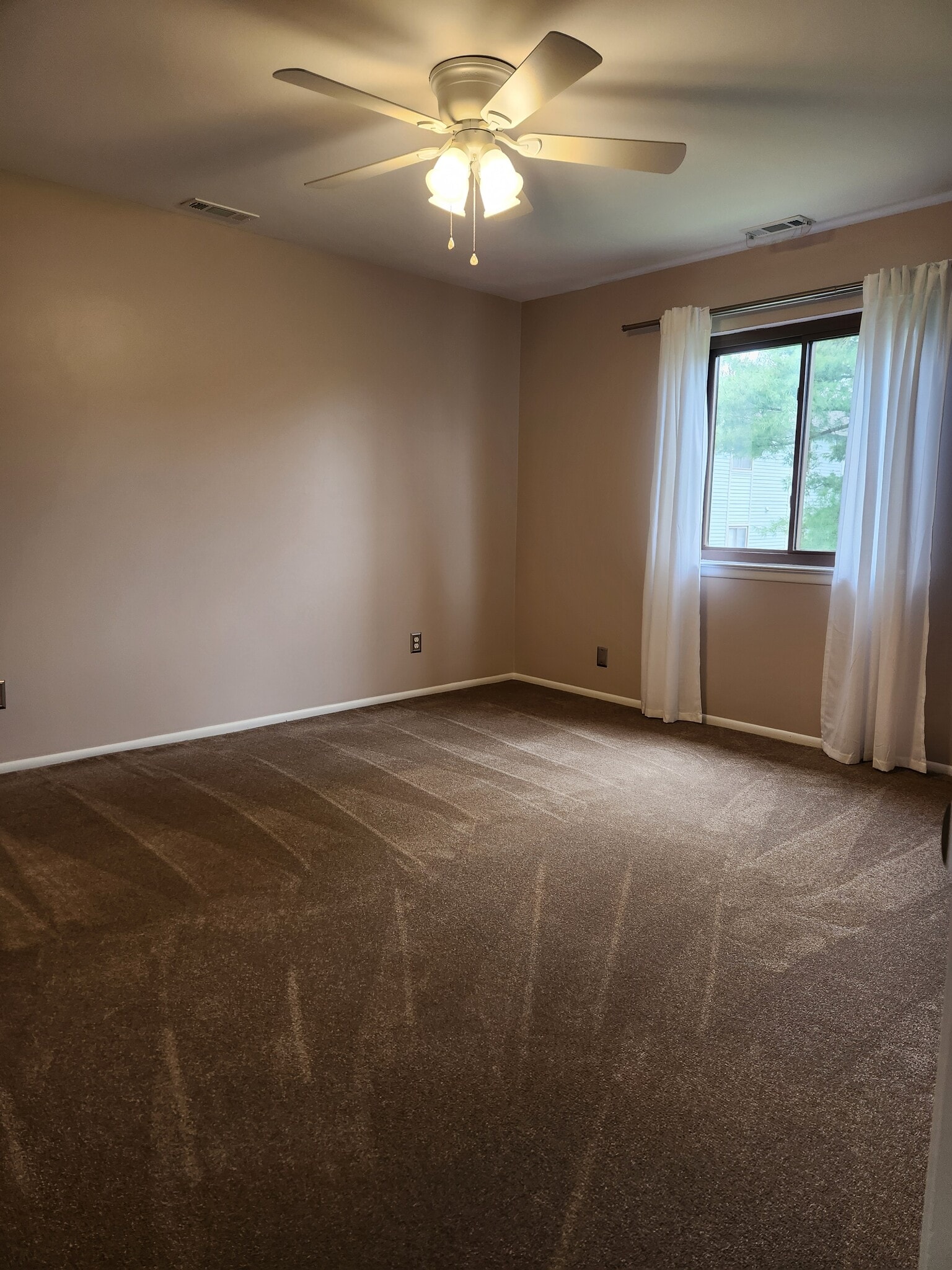 Bedroom - 608 Woodhollow Dr