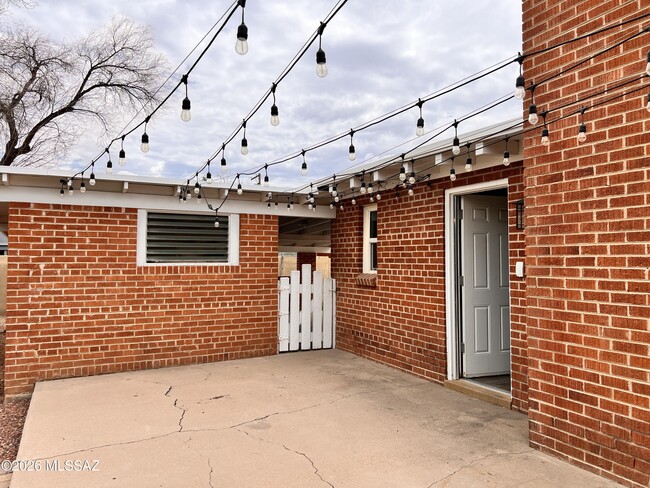 Building Photo - 4241 East 5th Street