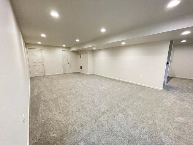 Building Photo - 12076 Prickly Ash Way