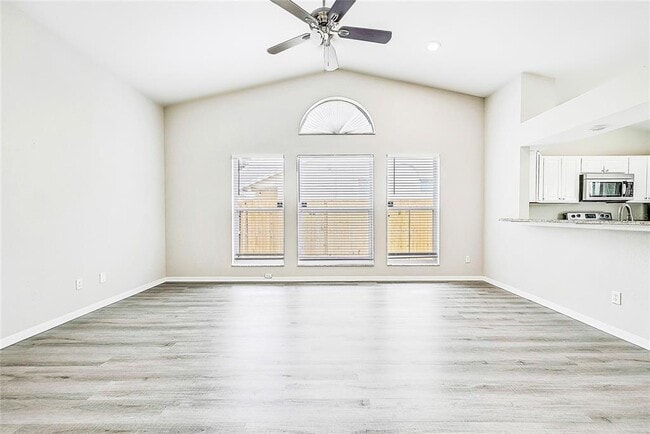 Building Photo - 5148 Coddington St