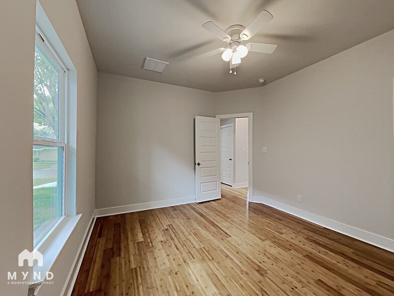 Building Photo - 423 Channing Ave