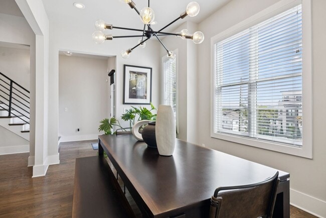 Building Photo - Experience elevated living in this beautifully crafted brick residence located in the heart of Ed...