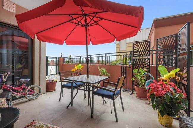 Building Photo - 121 N Monroe St