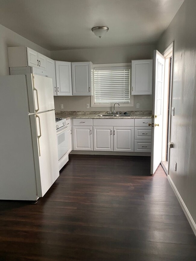 Building Photo - Cozy Studio, 1 Bath rental in Normal Heights for Rent