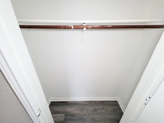 Building Photo - REMODELED 2 BEDROOM LEASE HOME IN LA MARQUE, TEXAS