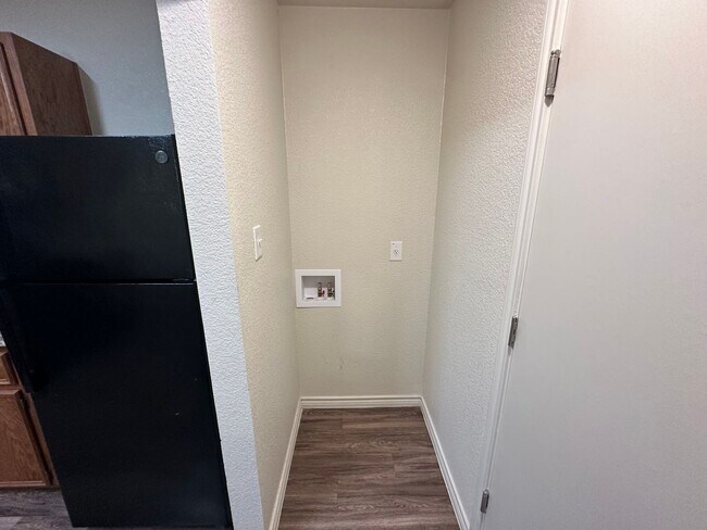 Building Photo - AVAILABLE Now! *MORE PHOTOS COMING SOON*