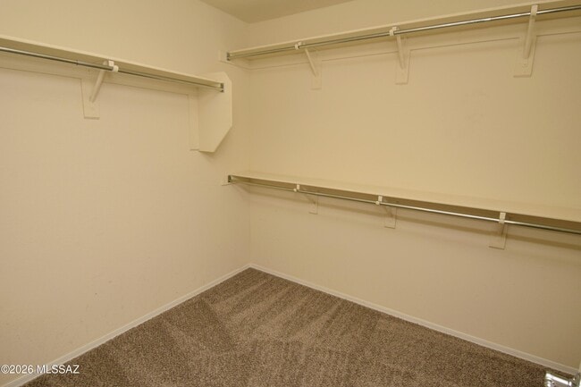 Building Photo - 10610 E Pleasant Pasture Dr