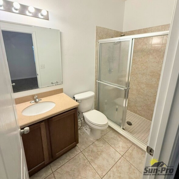 Building Photo - 1932 Cove Point Rd