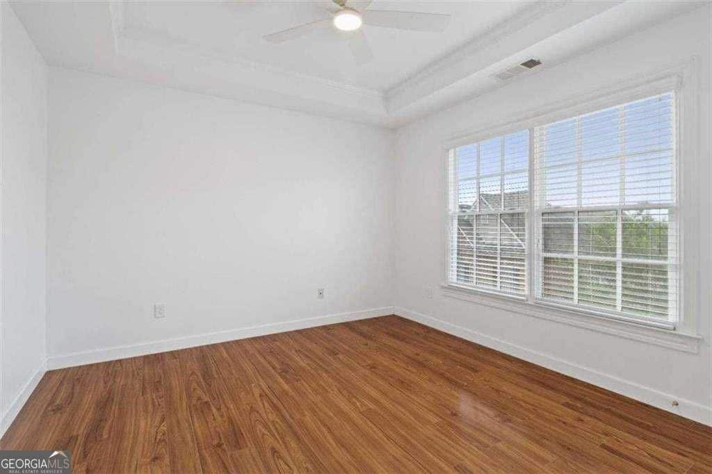 Building Photo - 1711 Summit Glen Ln NE
