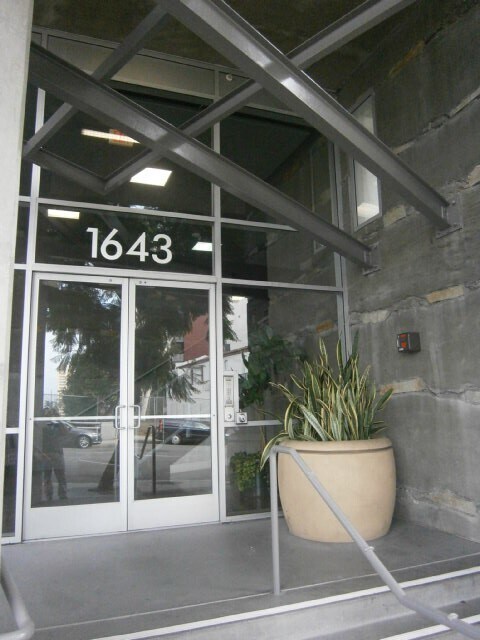 Building Photo - 2 Bed/2 Bath Condo in Downtown San Diego