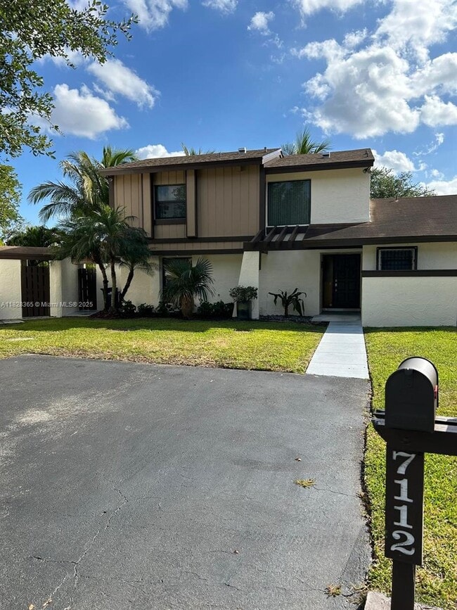 Primary Photo - 7112 SW 127th Pl