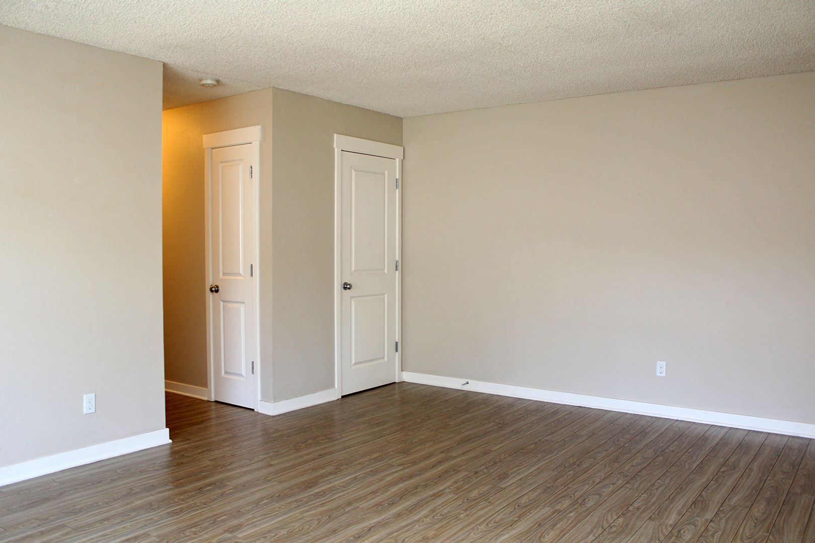 Building Photo - 2725-2743 SE Taylor St