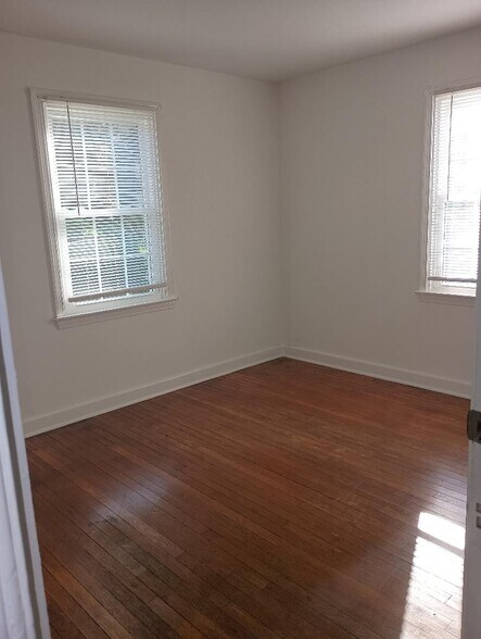 Building Photo - 912 Bolling Ave