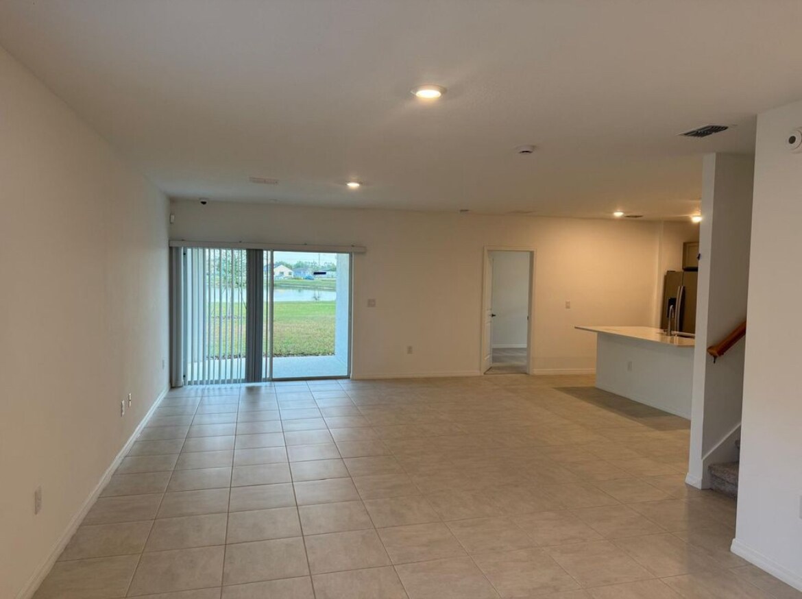 Building Photo - 76 Citrine Loop