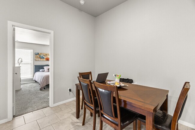 Building Photo - 9407 Ratliff Rdg