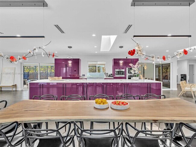 Building Photo - 840 South South Lake Drive, Hollywood, FL ...