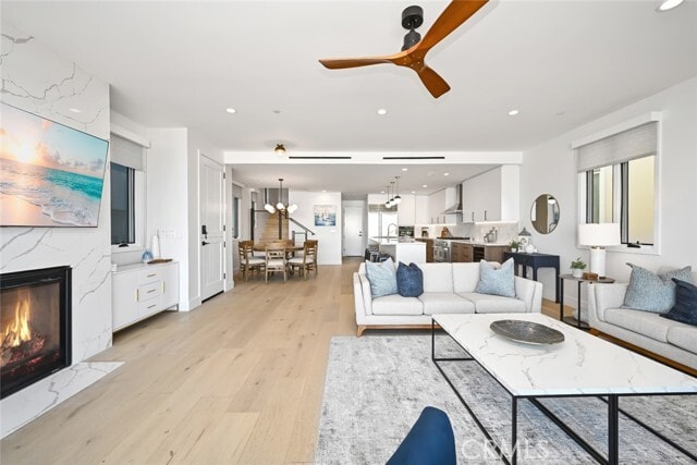 Building Photo - 413 Edgewater Pl