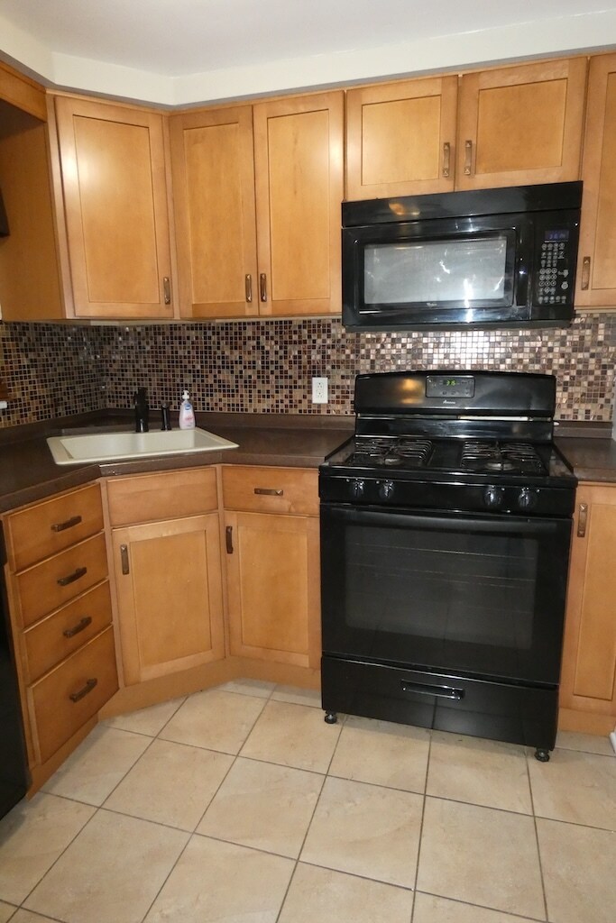 Building Photo - 3436 Brinway Dr