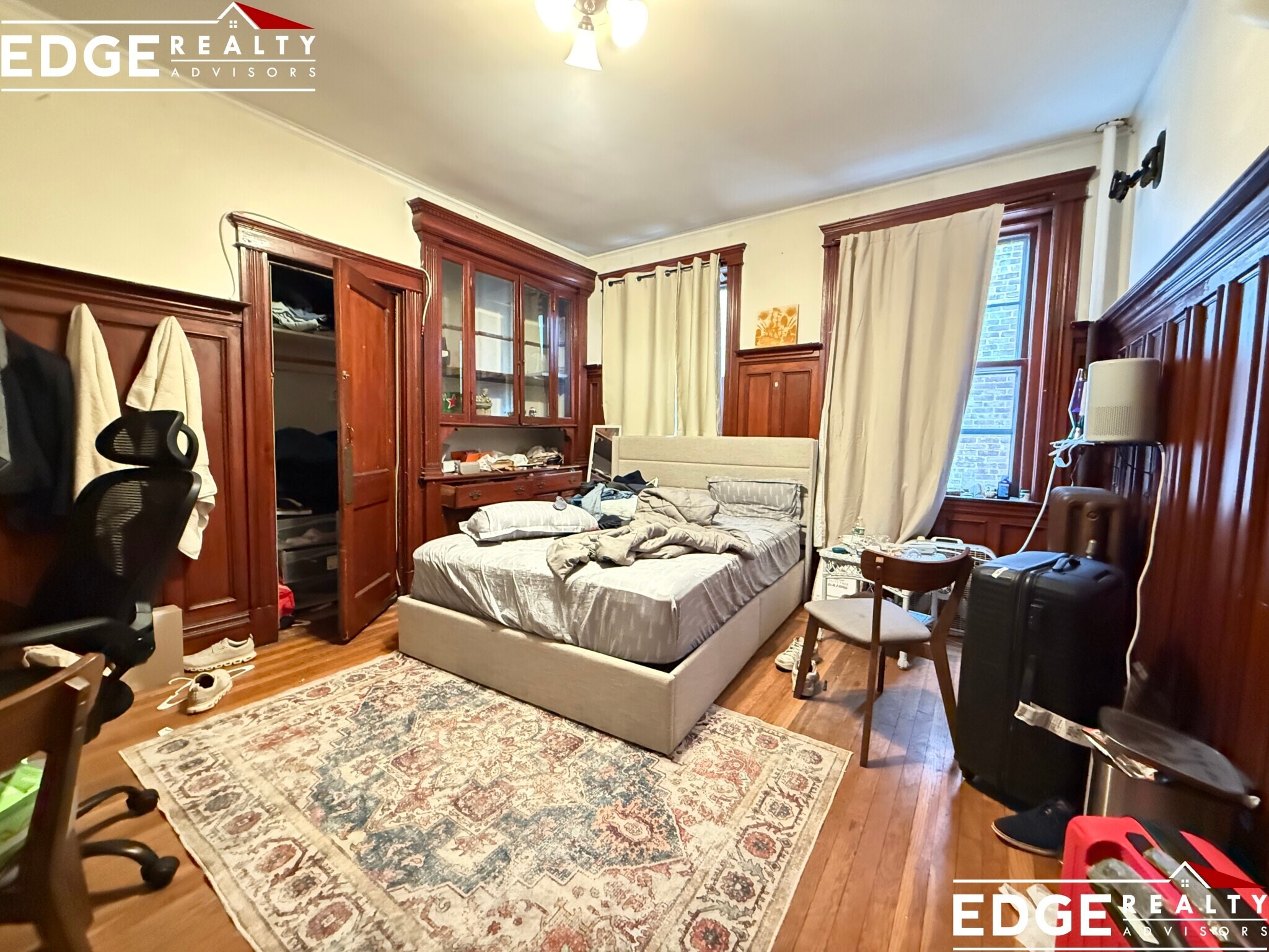 Building Photo - 11 Euston St