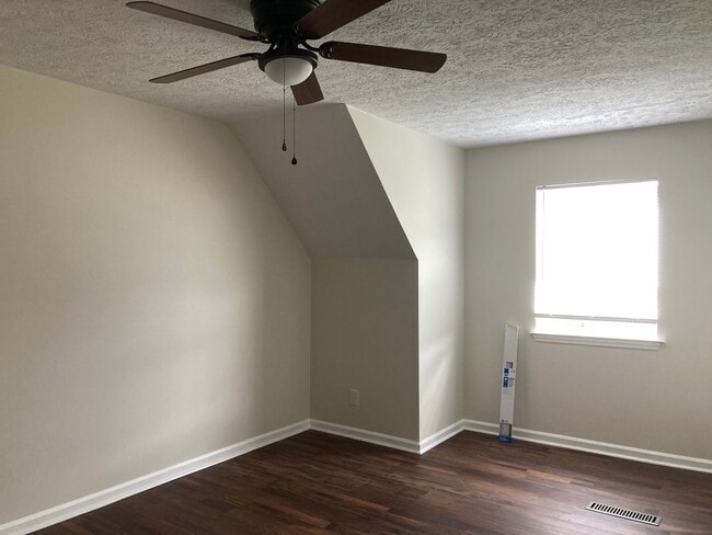 Building Photo - All new interior and exterior! Move in ready!