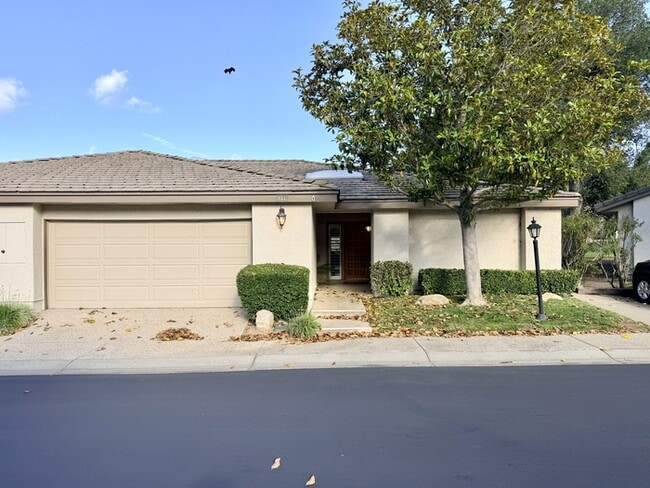 Building Photo - 38441 Oaktree Loop
