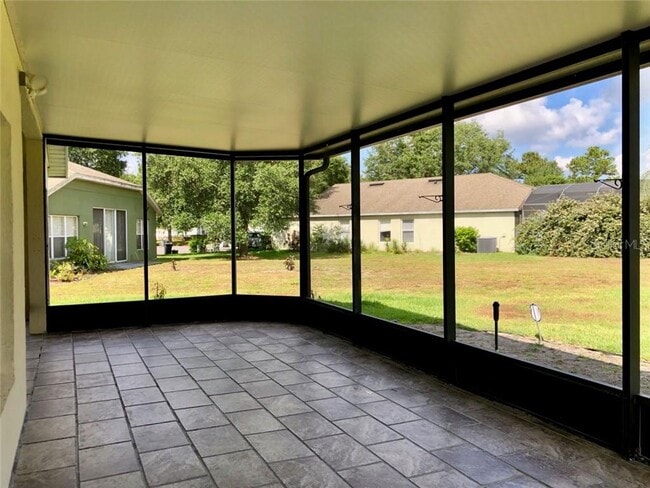 Building Photo - 1024 Cinnamon Fern Ct