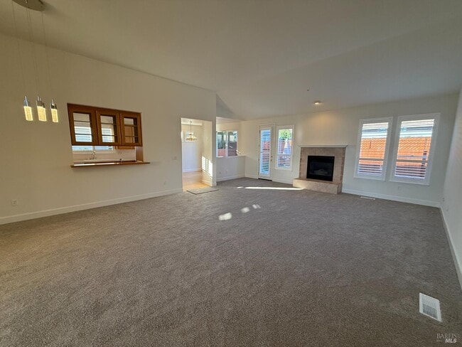 Building Photo - 316 Acadia Dr