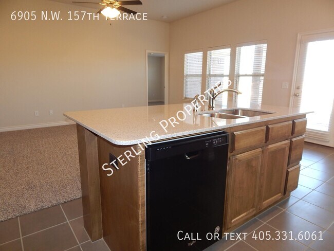 Building Photo - 6905 NW 157th Terrace