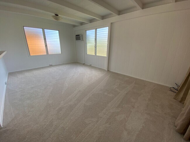 Building Photo - Kailua