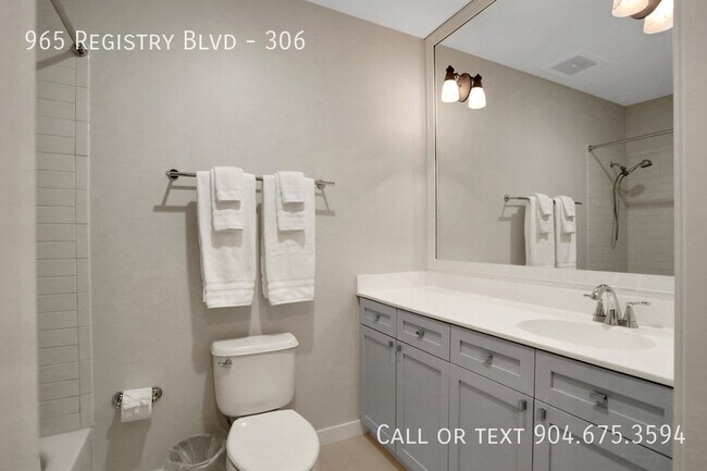 Building Photo - 965 Registry Blvd