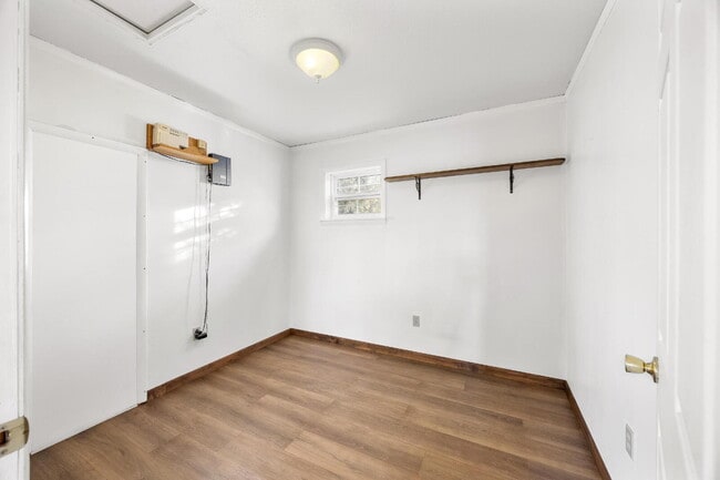 Building Photo - Comfort, Character & Extra Space