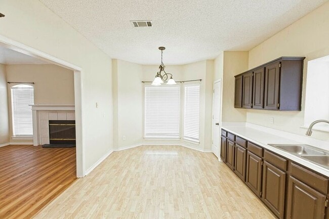 Building Photo - 10716 Trestles Rd