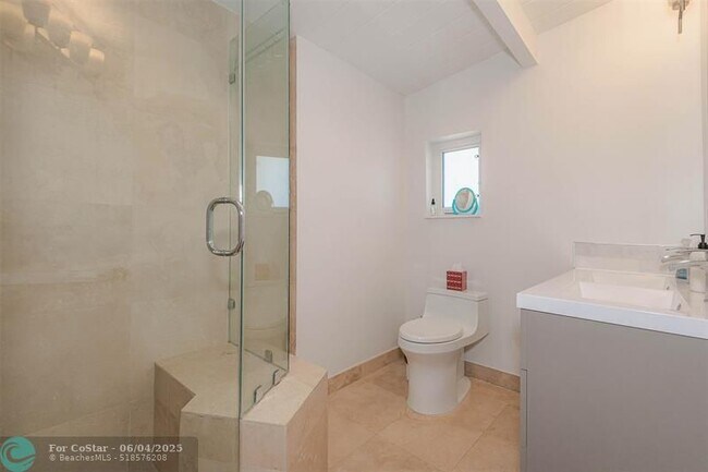 Building Photo - 1936 Harbour Inlet Dr