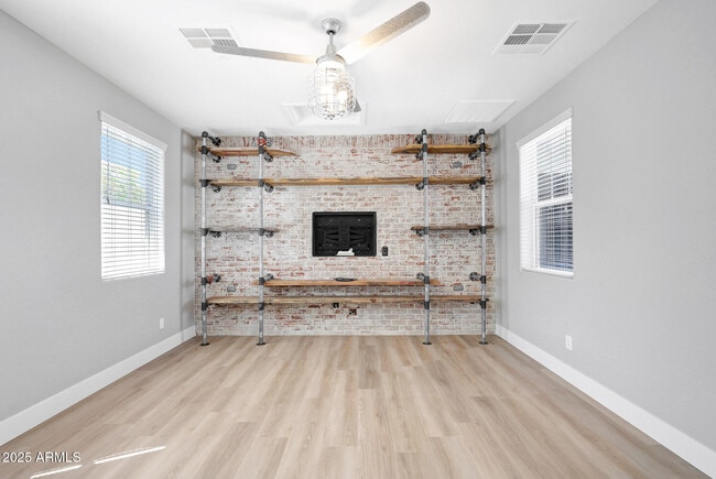 Building Photo - 21134 W Green St