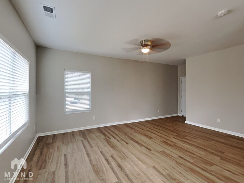 Building Photo - 1402A Neely St