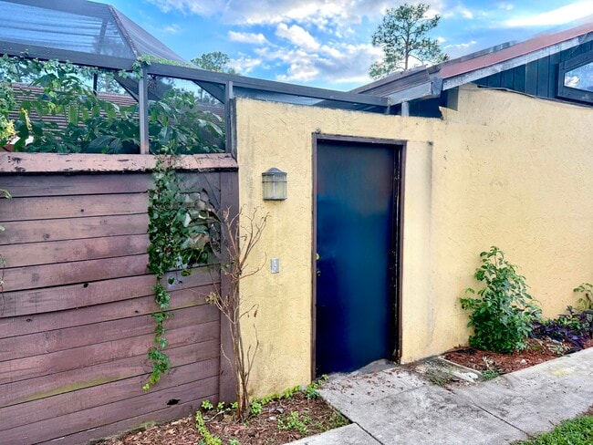 Building Photo - 1275 Periwinkle Pl